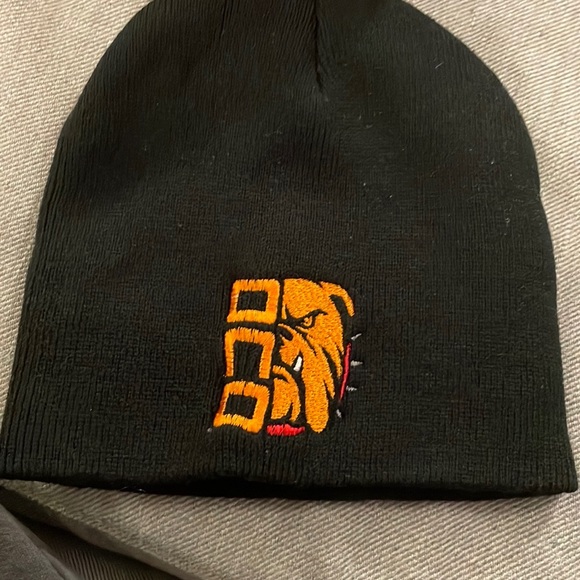 Toque - Picture 1 of 1